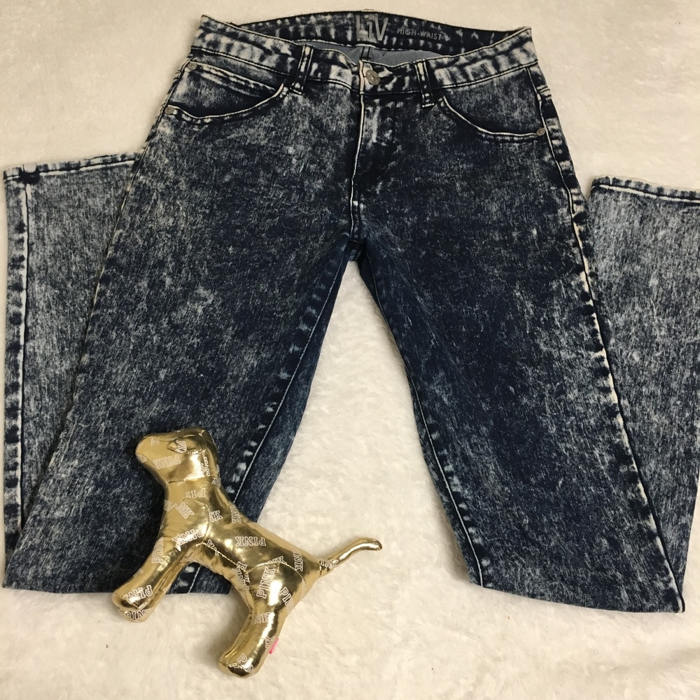 Delias Liv High-Waisted Blue Jeans